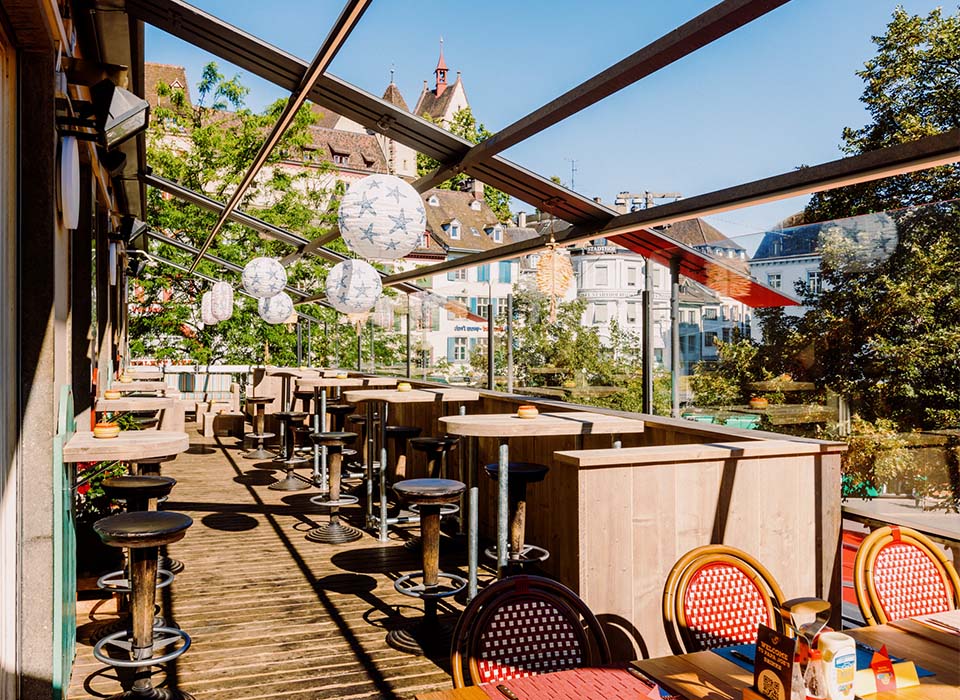 Neue Papa Joe's Terrasse mit Lounge